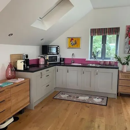 The Hen House A Beautifully Situated Open Plan Lothersdale